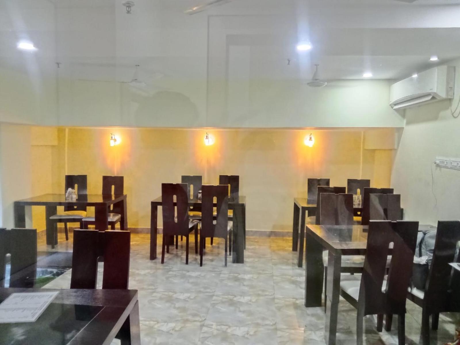 Hotel Holiday Express Kolkata Bagian luar foto