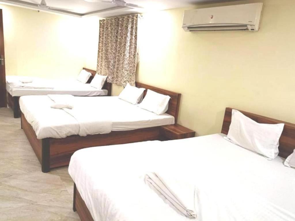 Hotel Holiday Express Kolkata Bagian luar foto